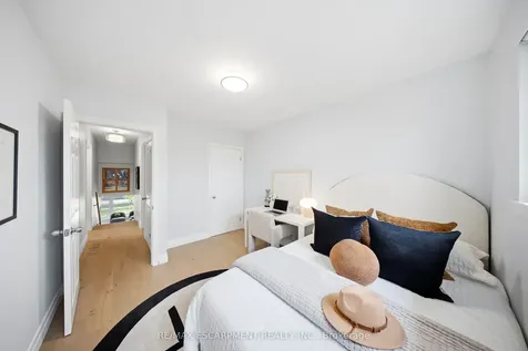 1251 Fairdale Drive Mississauga ON L5C 1K3