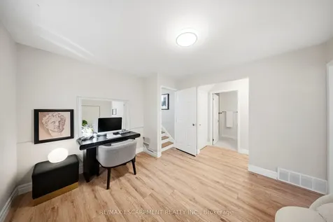 1251 Fairdale Drive Mississauga ON L5C 1K3