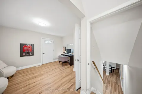 1251 Fairdale Drive Mississauga ON L5C 1K3
