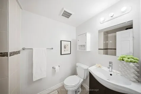 1251 Fairdale Drive Mississauga ON L5C 1K3