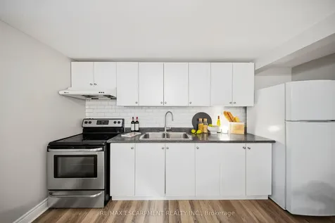 1251 Fairdale Drive Mississauga ON L5C 1K3