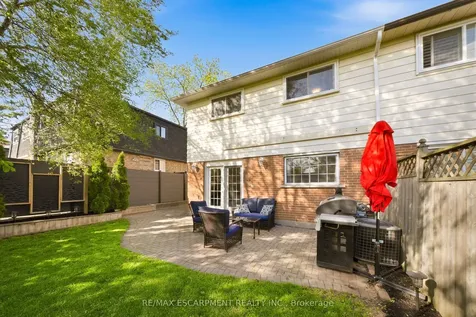 1251 Fairdale Drive Mississauga ON L5C 1K3