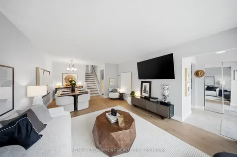 1251 Fairdale Drive Mississauga ON L5C 1K3