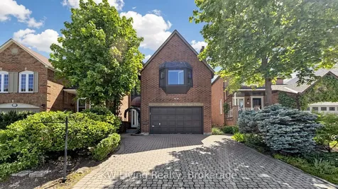 4251 Lastrada Heights Mississauga ON L5C 3V1