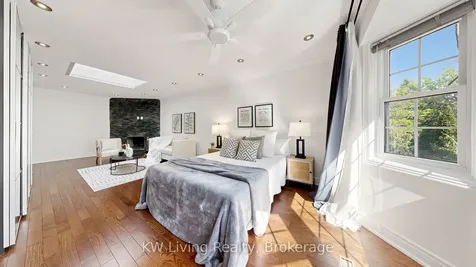 4251 Lastrada Heights Mississauga ON L5C 3V1