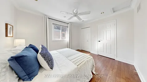 4251 Lastrada Heights Mississauga ON L5C 3V1