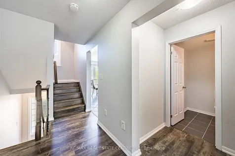 28 Lathbury Street Brampton ON L7A 0R5