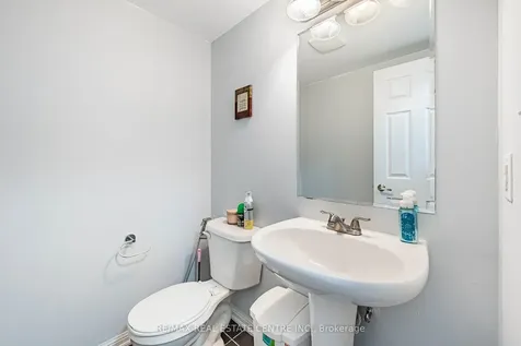 28 Lathbury Street Brampton ON L7A 0R5
