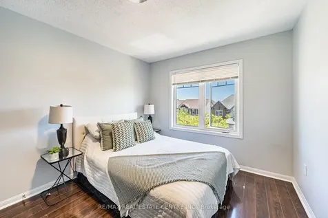 28 Lathbury Street Brampton ON L7A 0R5