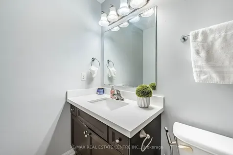 28 Lathbury Street Brampton ON L7A 0R5