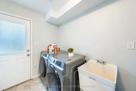 28 Lathbury Street Brampton ON L7A 0R5