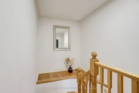 100 Narrow Valley Crescent Brampton ON L6R 2M4