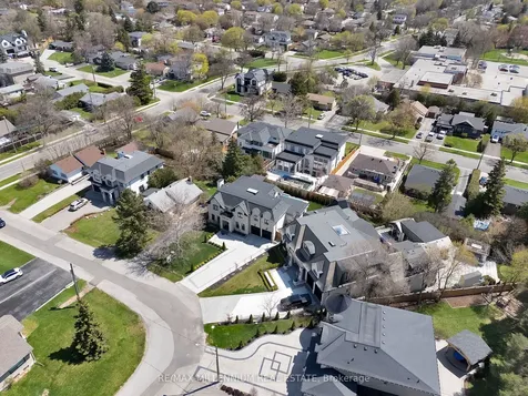 162 Oliver Place Oakville ON L6H 1K8
