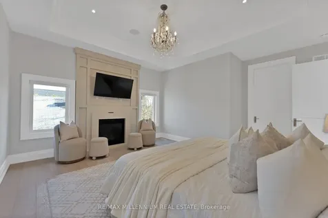 162 Oliver Place Oakville ON L6H 1K8