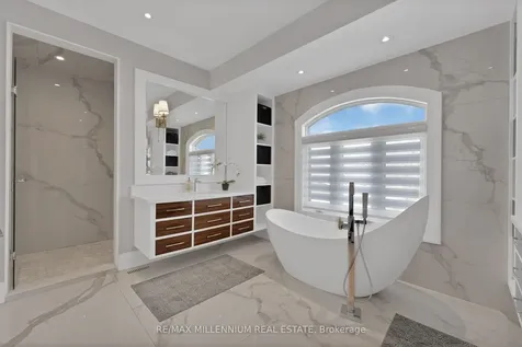 162 Oliver Place Oakville ON L6H 1K8