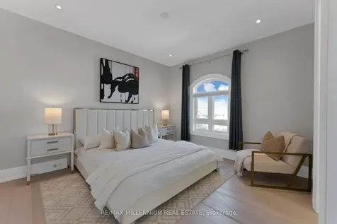 162 Oliver Place Oakville ON L6H 1K8