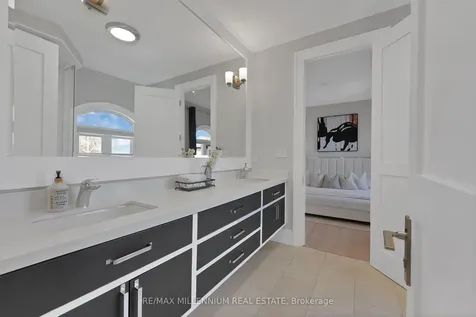 162 Oliver Place Oakville ON L6H 1K8