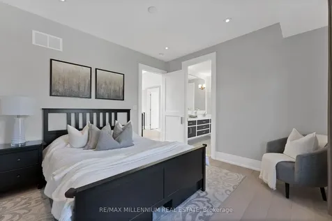 162 Oliver Place Oakville ON L6H 1K8
