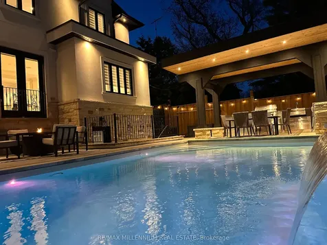 162 Oliver Place Oakville ON L6H 1K8