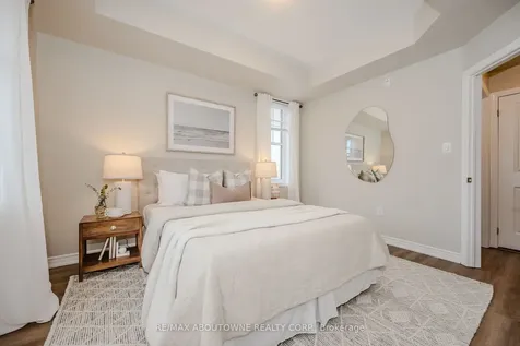 269 Georgian Drive Oakville ON L6H 0L1