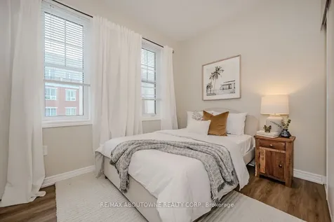 269 Georgian Drive Oakville ON L6H 0L1