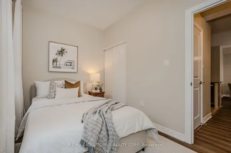 269 Georgian Drive Oakville ON L6H 0L1