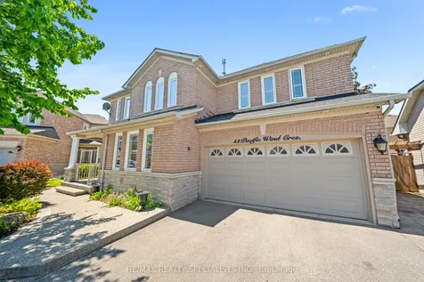 52 Pacific Wind Crescent Brampton ON L6R 2B1