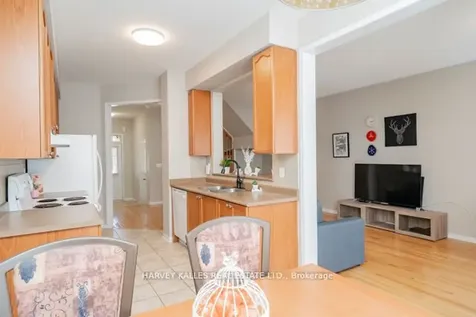 3886 Skyview Street Mississauga ON L5M 8A4