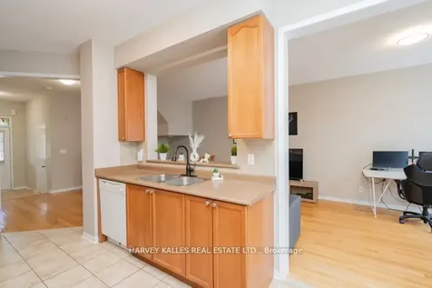 3886 Skyview Street Mississauga ON L5M 8A4