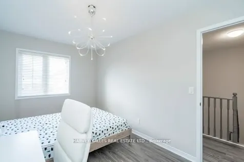 3886 Skyview Street Mississauga ON L5M 8A4