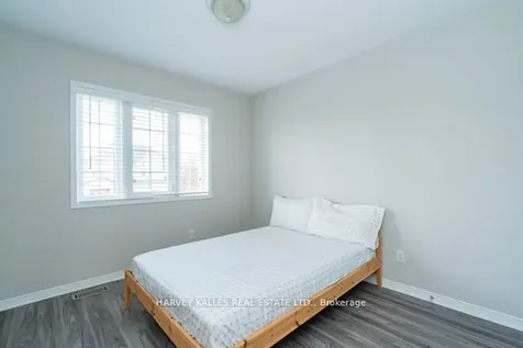 3886 Skyview Street Mississauga ON L5M 8A4