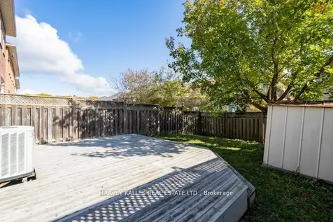 3886 Skyview Street Mississauga ON L5M 8A4