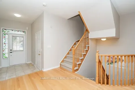 3886 Skyview Street Mississauga ON L5M 8A4