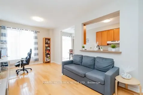3886 Skyview Street Mississauga ON L5M 8A4
