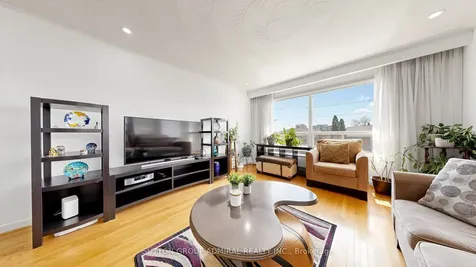 7 Whitbread Crescent Toronto ON M3L 2A8