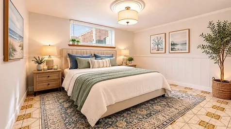 7 Whitbread Crescent Toronto ON M3L 2A8