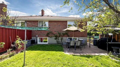 7 Whitbread Crescent Toronto ON M3L 2A8
