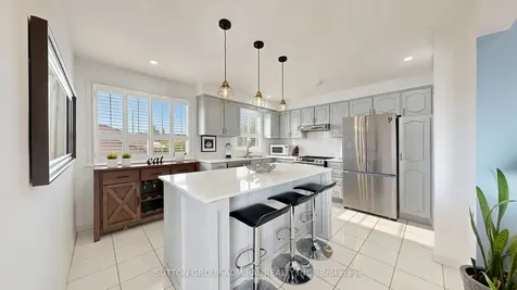7 Whitbread Crescent Toronto ON M3L 2A8