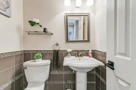 2557 Brasilia Circle Mississauga ON L5N 2E9