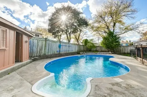 2557 Brasilia Circle Mississauga ON L5N 2E9
