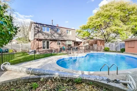 2557 Brasilia Circle Mississauga ON L5N 2E9