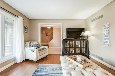 2557 Brasilia Circle Mississauga ON L5N 2E9