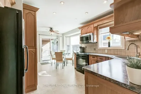 2557 Brasilia Circle Mississauga ON L5N 2E9