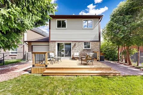 26 Mayfair Crescent Brampton ON L6S 3N4
