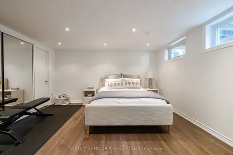 1171 Tisdale Street Oakville ON L6L 2S9