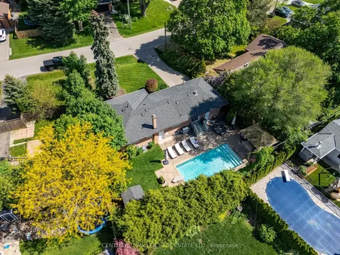 1171 Tisdale Street Oakville ON L6L 2S9