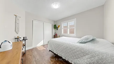 7 Stemford Road Brampton ON L7A 0S5
