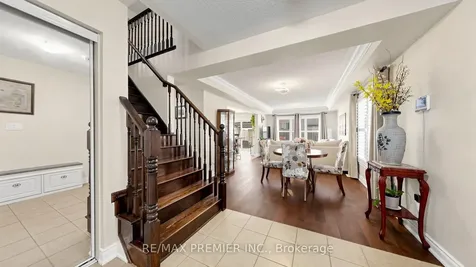 7 Stemford Road Brampton ON L7A 0S5
