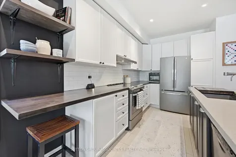 2417 Hilda Drive Oakville ON L6H 7N5