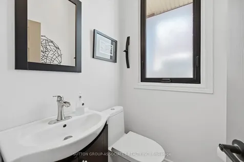 2417 Hilda Drive Oakville ON L6H 7N5